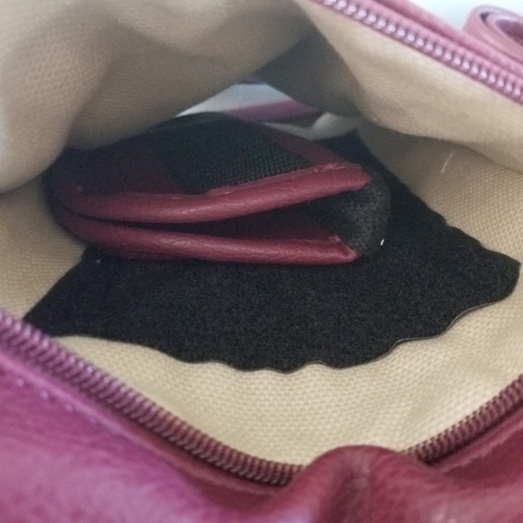 Large tote concealed weapons purse - Picture 9 of 10